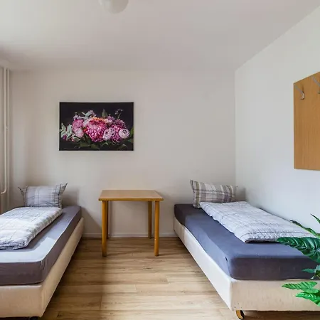 Apartman Dkn - Ihr Zuhause Auf Zeit In Halle - Vollmoebliert - Waschmaschine - Wlan - Naehe S-bahn *