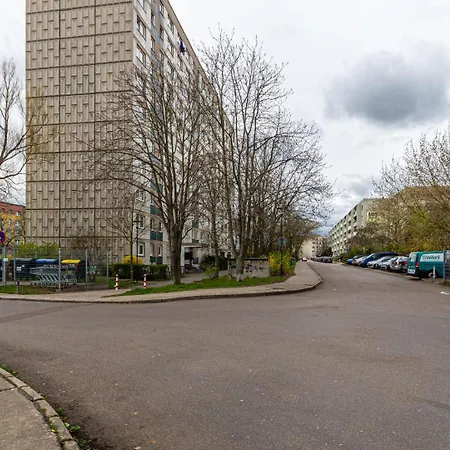 Dkn - Ihr Zuhause Auf Zeit In Halle - Vollmoebliert - Waschmaschine - Wlan - Naehe S-bahn Apartman *