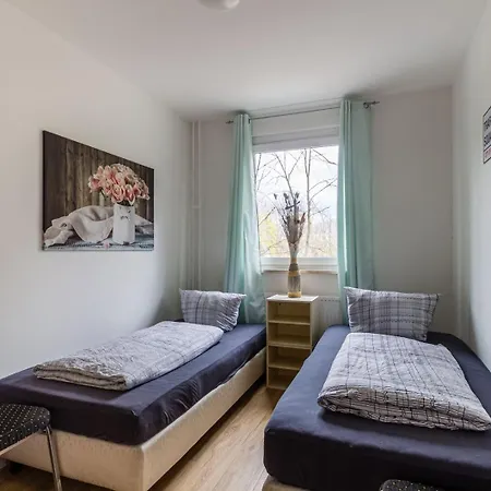 Dkn - Ihr Zuhause Auf Zeit In Halle - Vollmoebliert - Waschmaschine - Wlan - Naehe S-bahn *