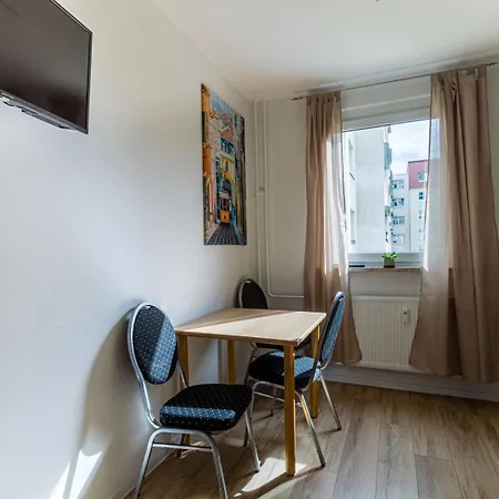 Dkn - Ihr Zuhause Auf Zeit In Halle - Vollmoebliert - Waschmaschine - Wlan - Naehe S-bahn