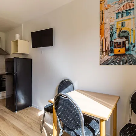 Apartman Dkn - Ihr Zuhause Auf Zeit In Halle - Vollmoebliert - Waschmaschine - Wlan - Naehe S-bahn Halle (Saale)