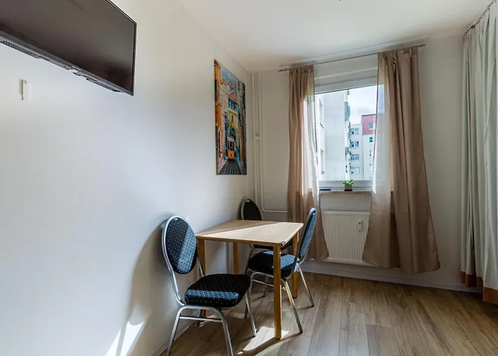 Dkn - Ihr Zuhause Auf Zeit In Halle - Vollmoebliert - Waschmaschine - Wlan - Naehe S-bahn